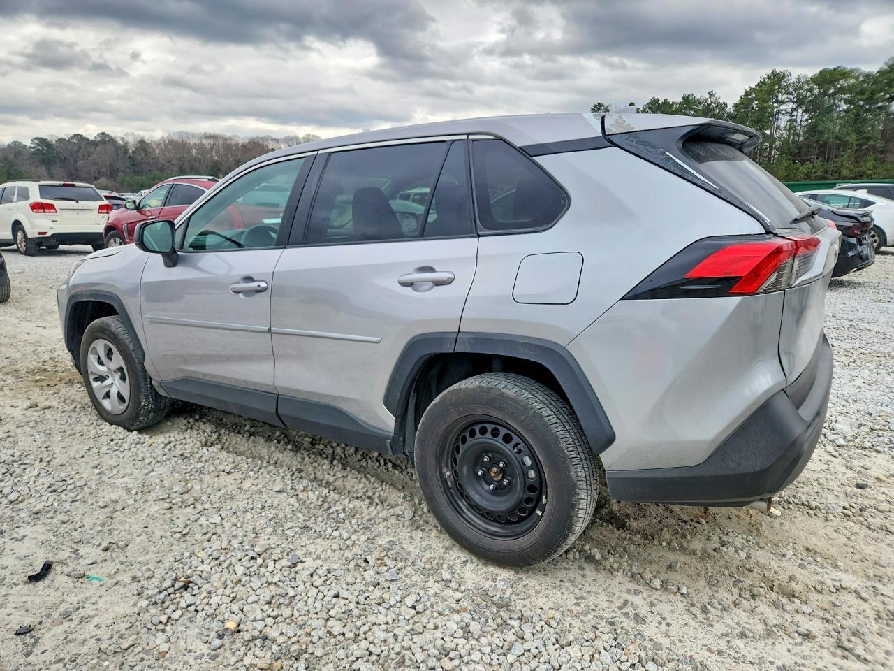 2024 Toyota Rav4 Le - Фото 2