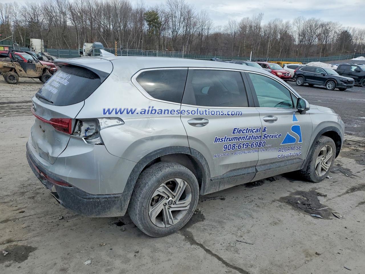 2023 Hyundai Santa Fe Se - Image 3
