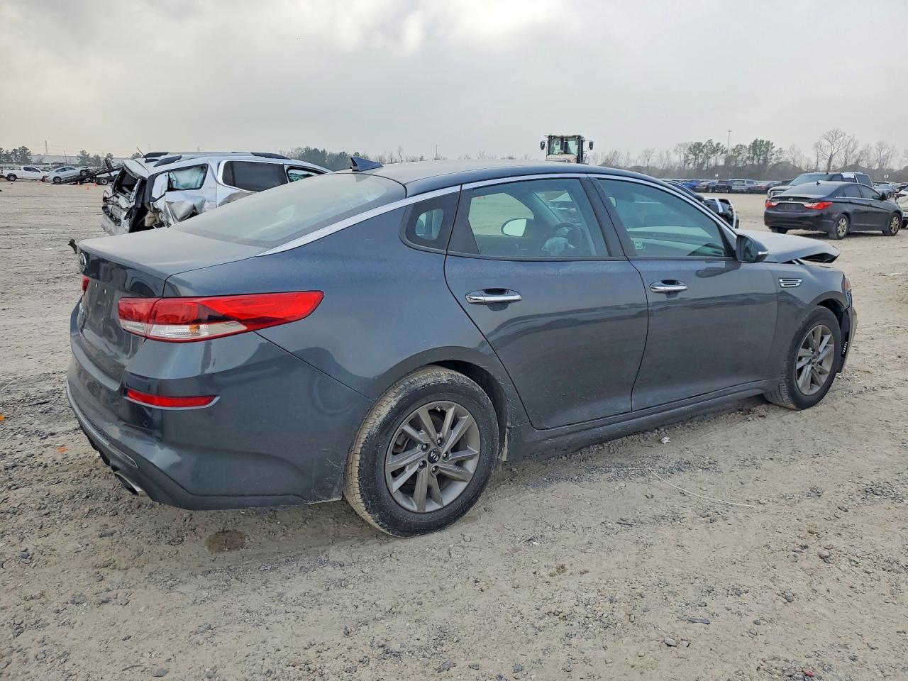 2019 Kia Optima Lx - Image 3