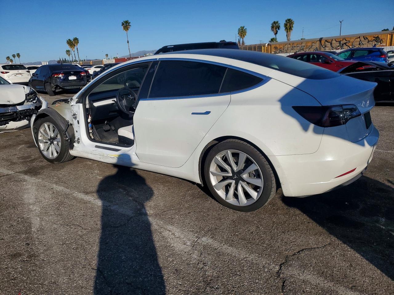 2019 Tesla Model 3 - Image 2