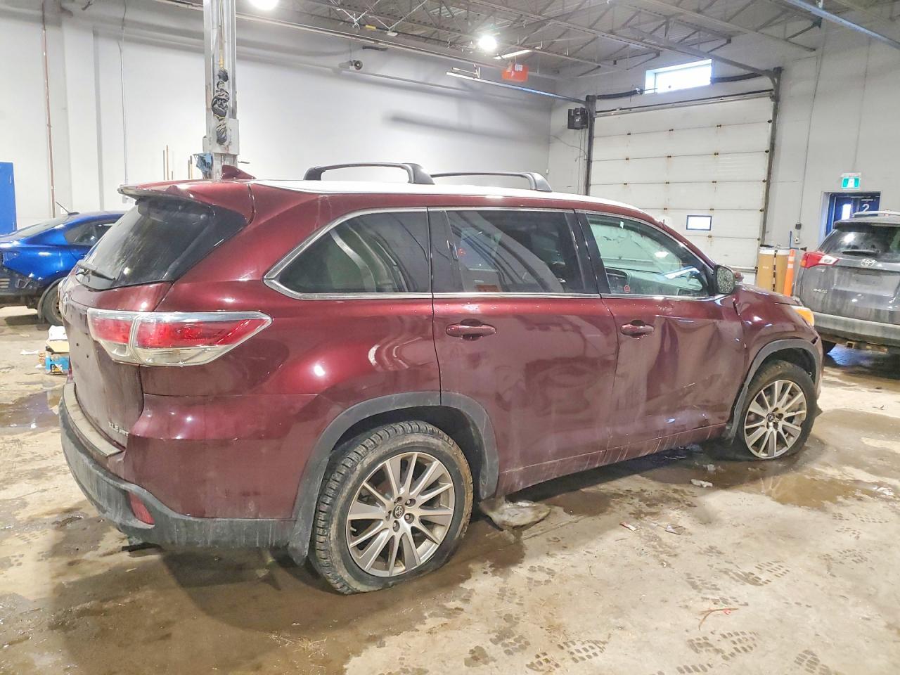 2016 Toyota Highlander Xle - Фото 3