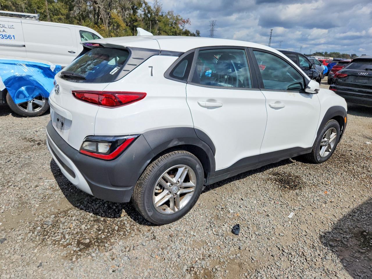2023 Hyundai Kona Se - Фото 3