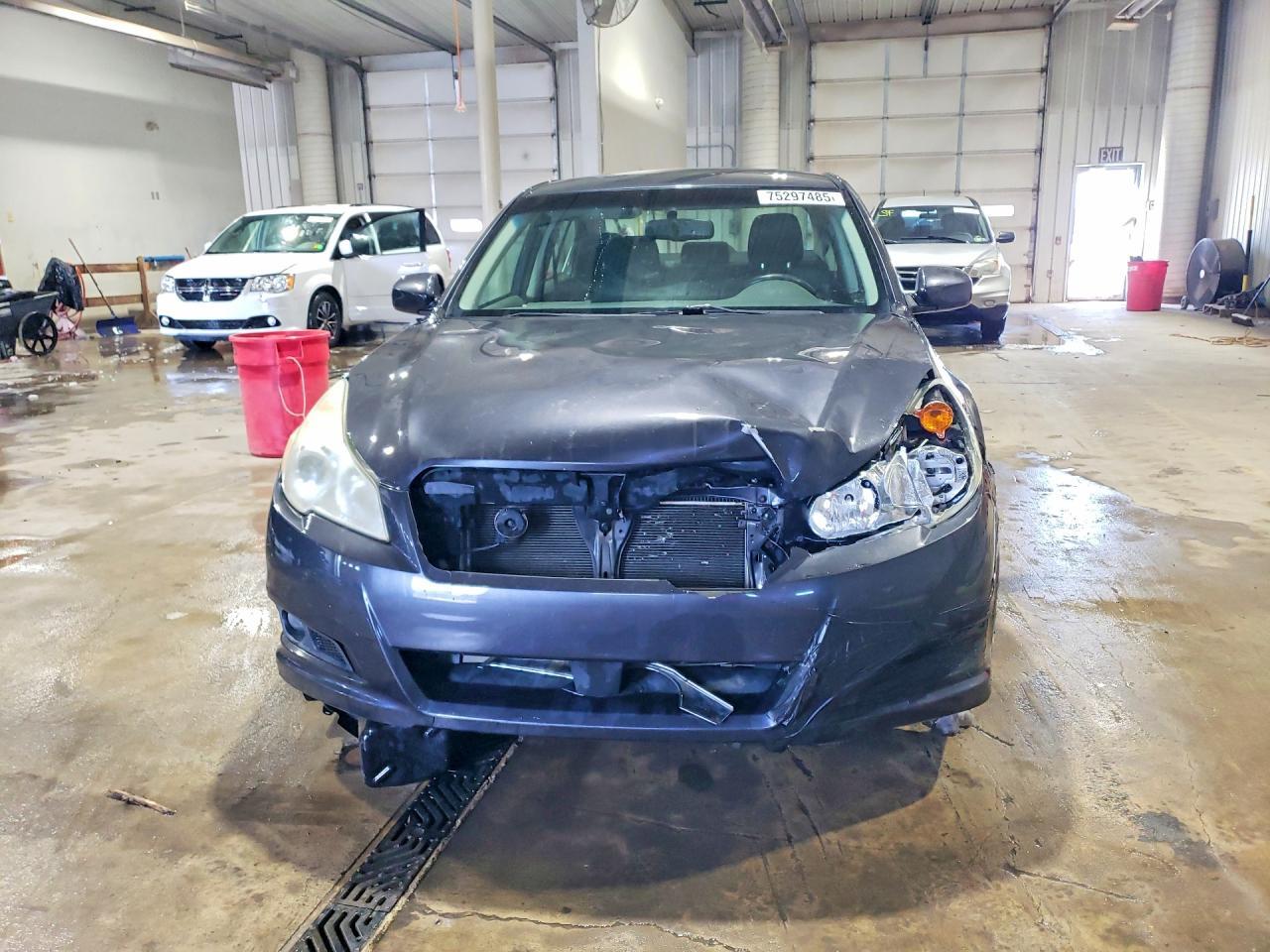 2011 Subaru Legacy 2.5I Premium - Image 5