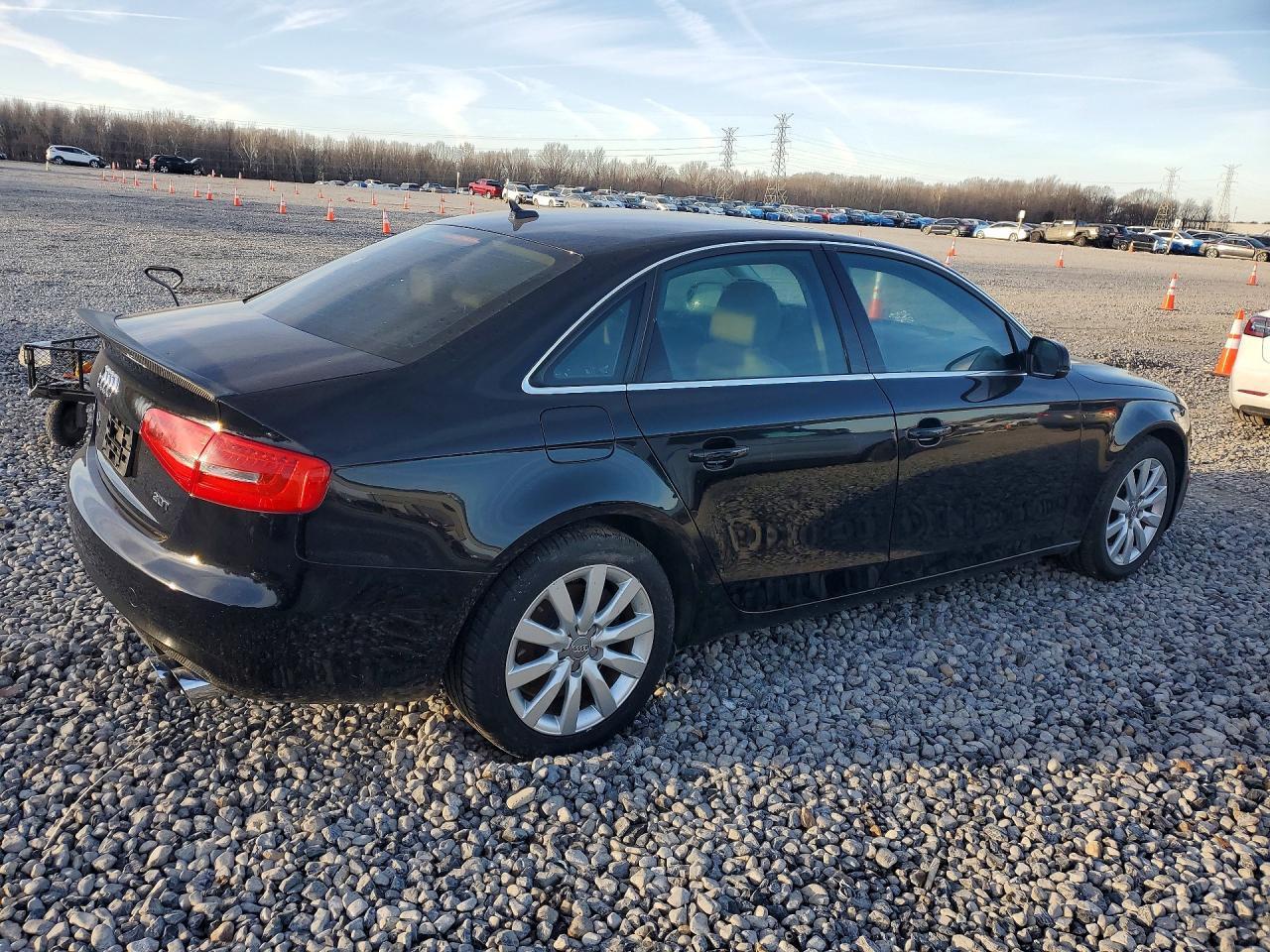 2013 Audi A4 Premium - Фото 3
