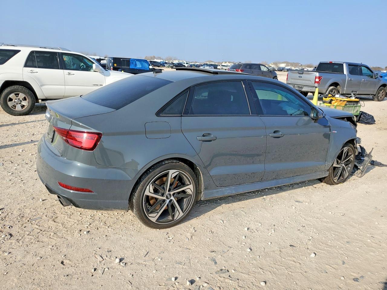 2020 Audi A3 S-Line Premium - Фото 3