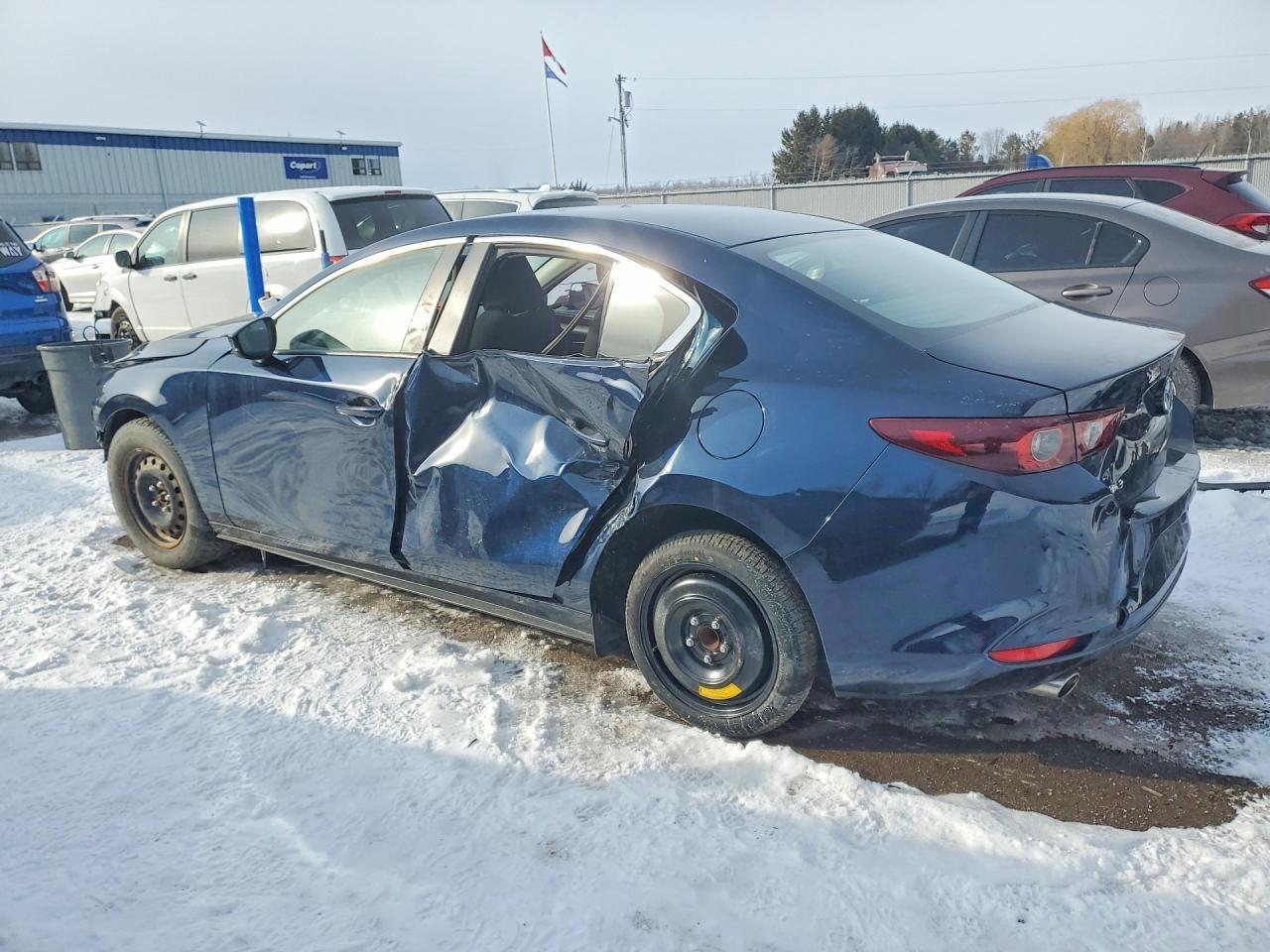 2023 Mazda 3 Select - Фото 2