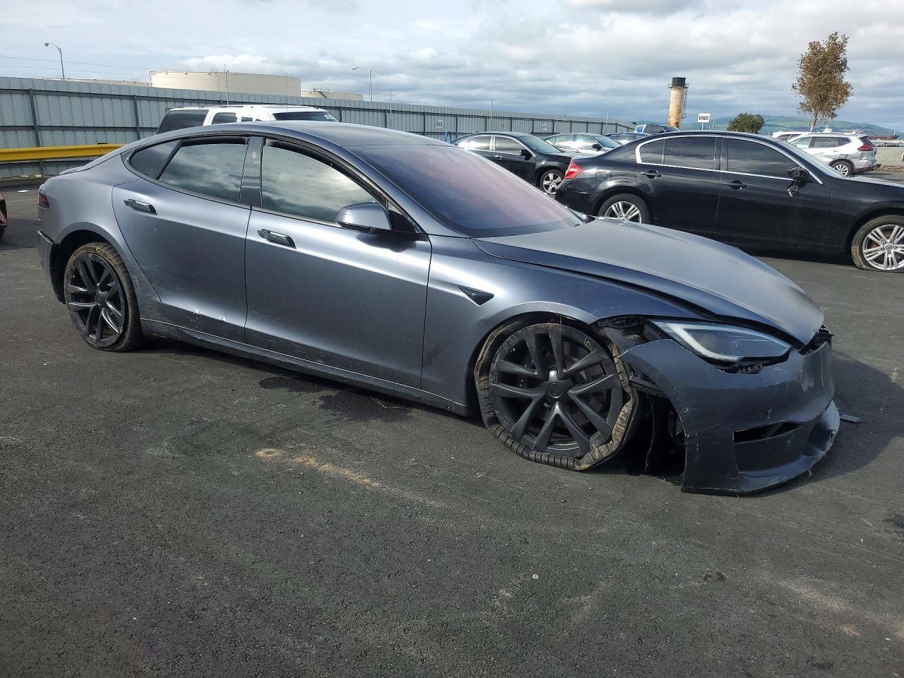 2023 Tesla Model S - Image 4