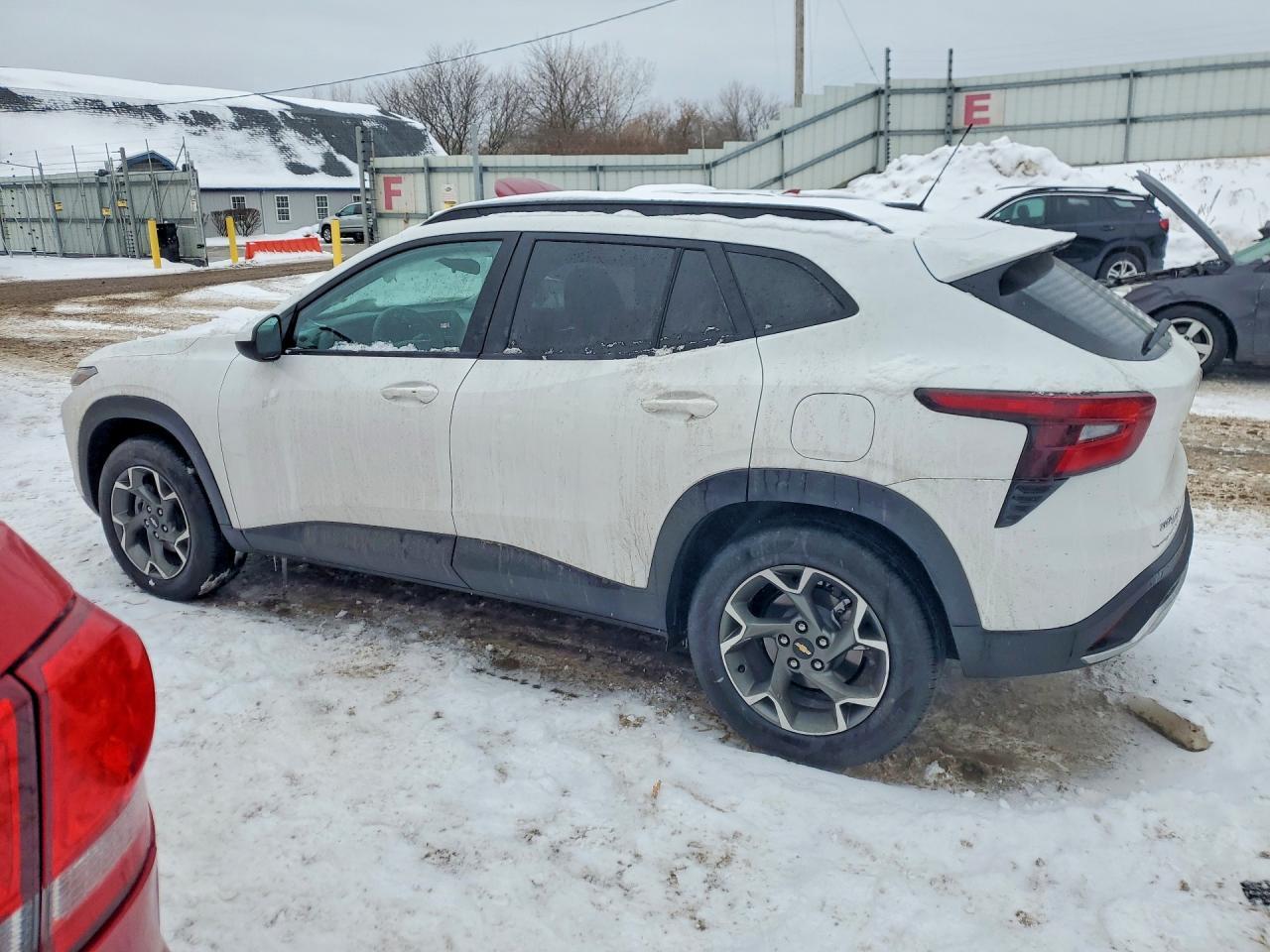 2025 Chevrolet Trax 1Lt - Фото 2