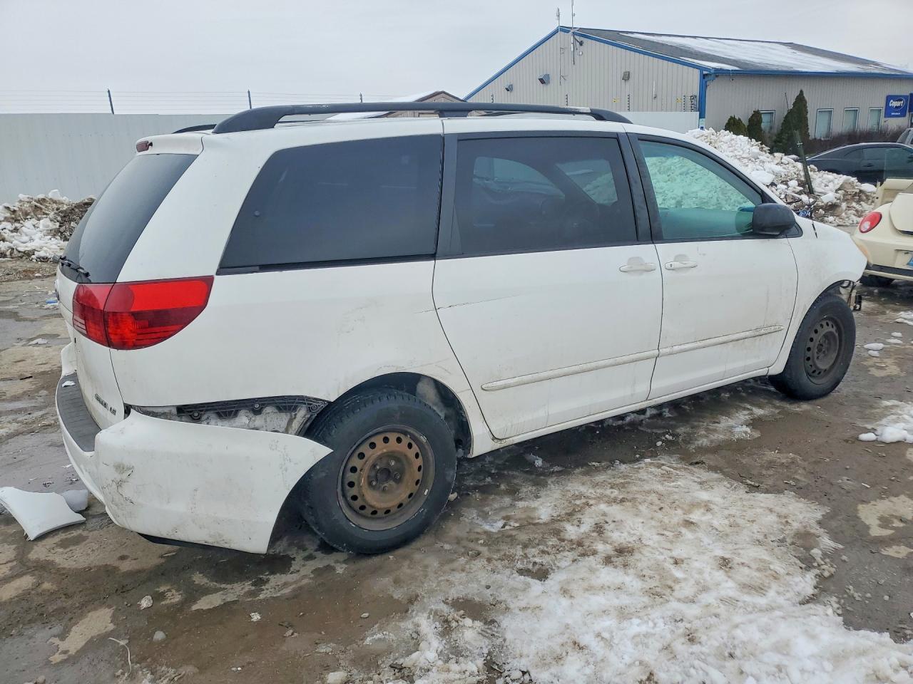 2005 Toyota Sienna Le 7 Passenger - Image 3