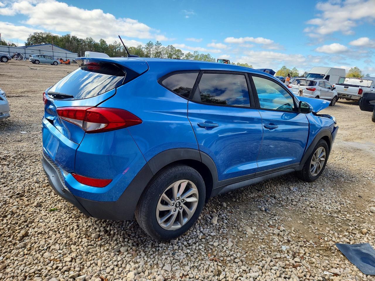 2017 Hyundai Tucson Se - Фото 3