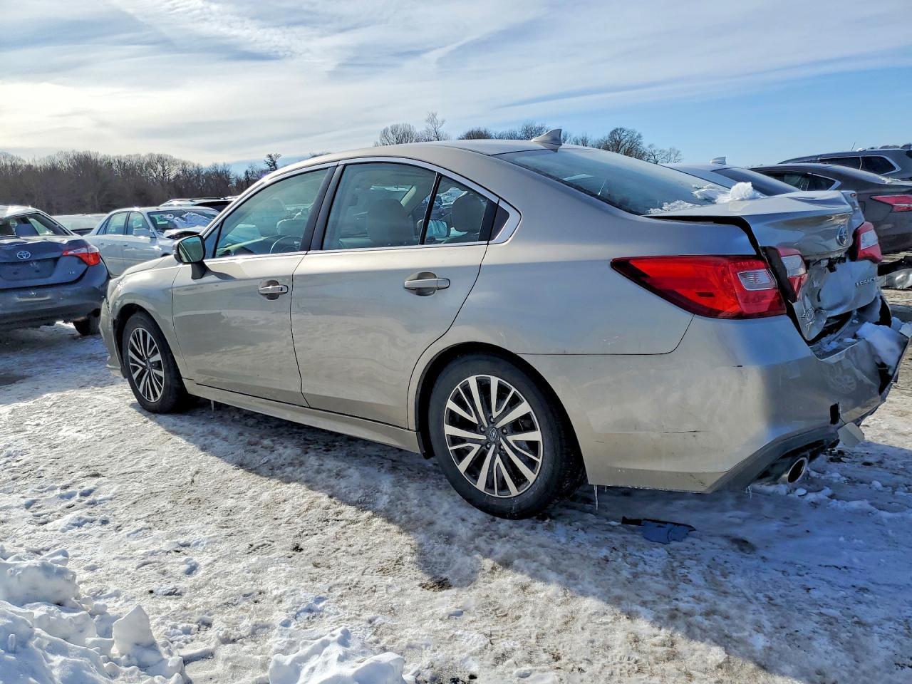 2019 Subaru Legacy 2.5I Premium - Image 2