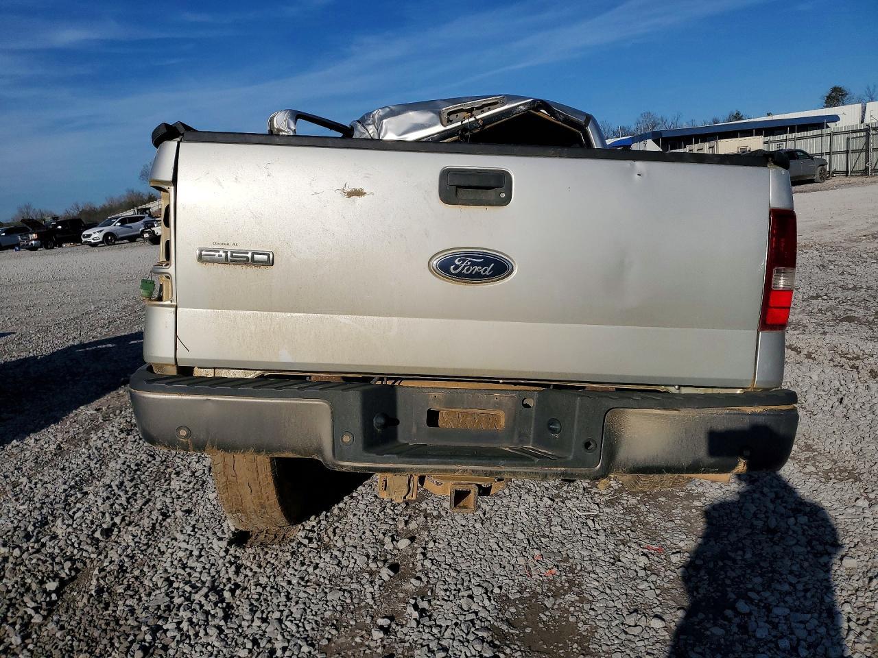 2005 Ford F150 Supercrew - Image 6