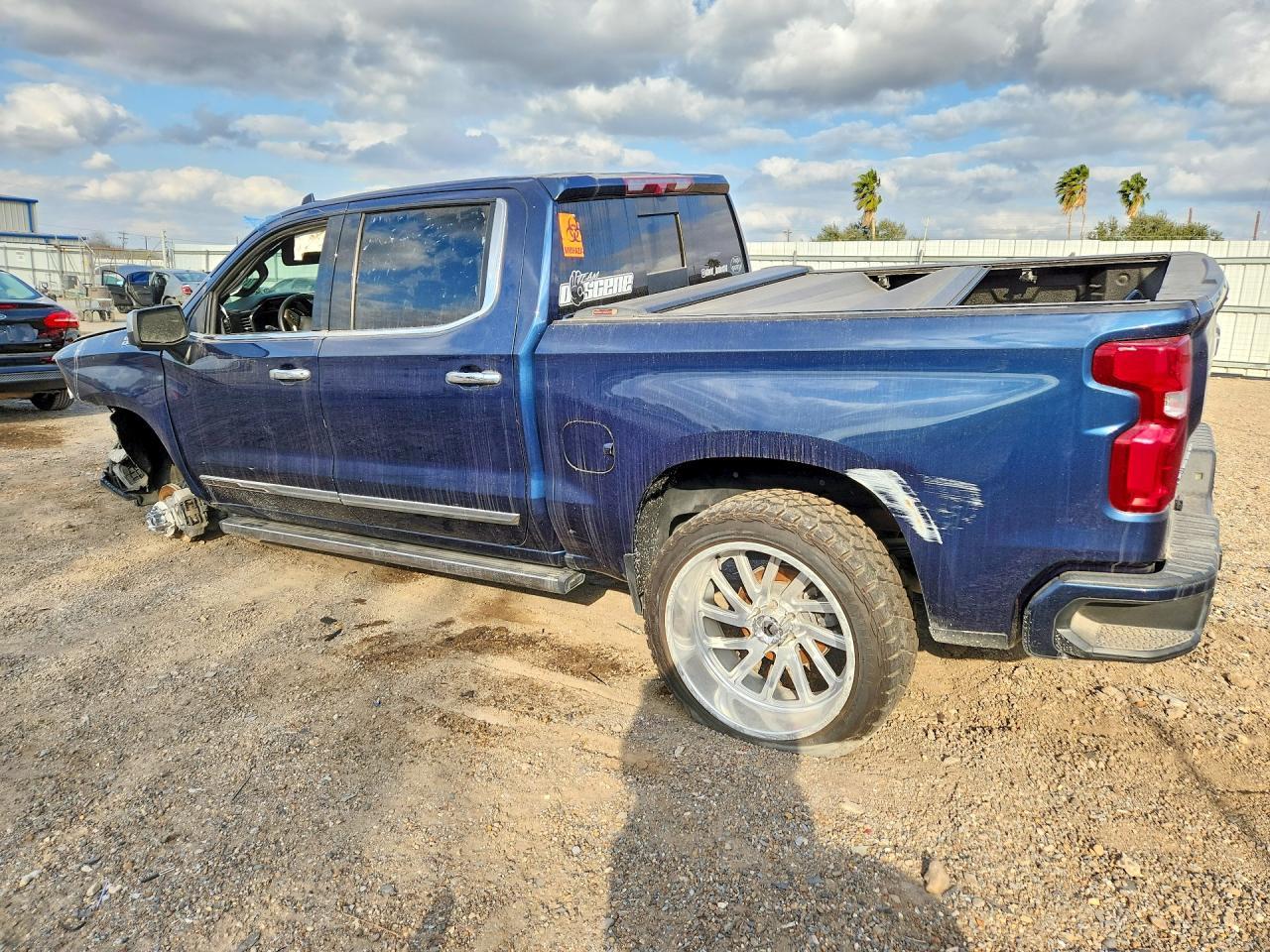 2022 Chevrolet Silverado K1500 High Country - Фото 2