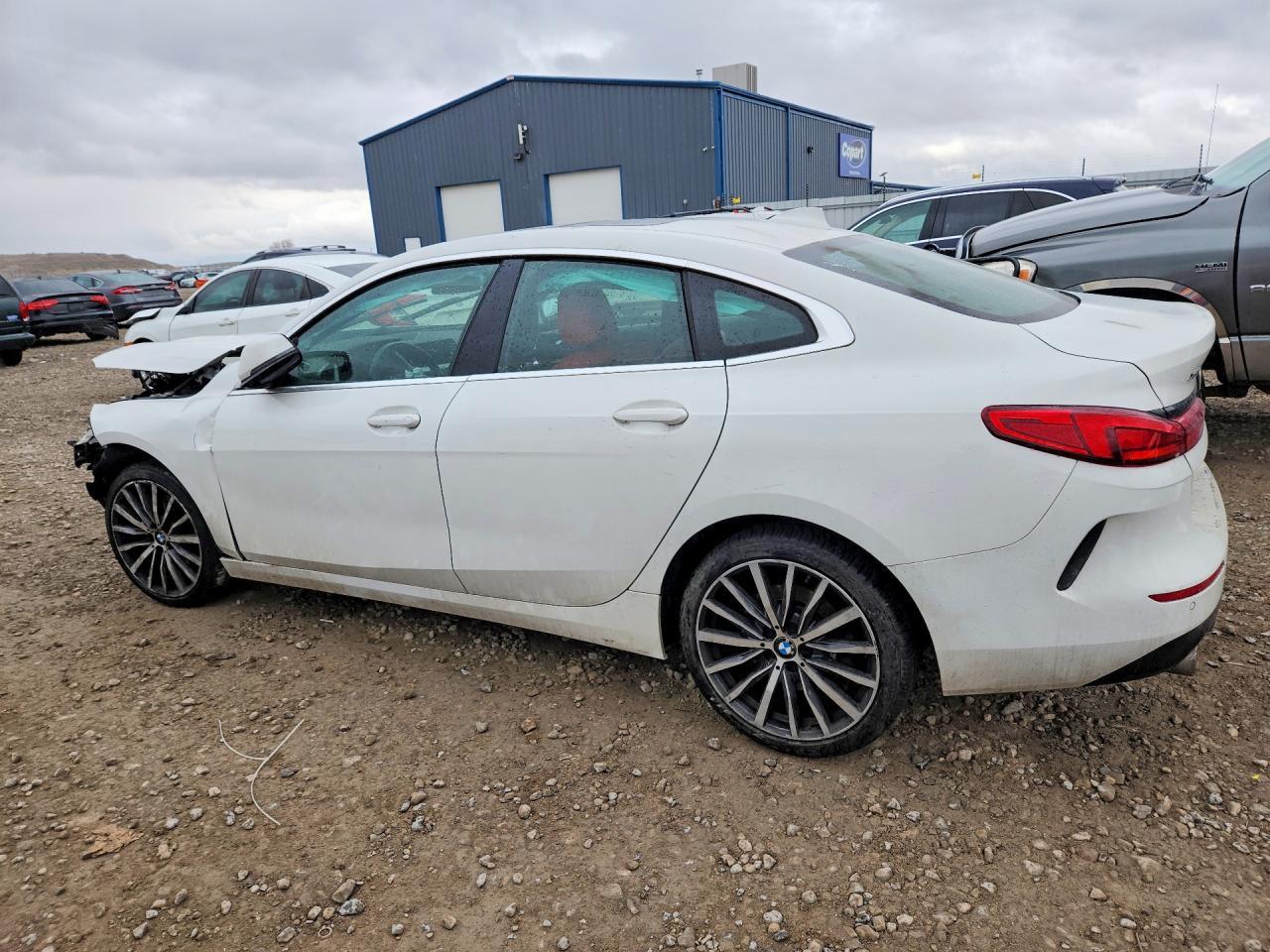 2021 BMW 228Xi - Фото 2