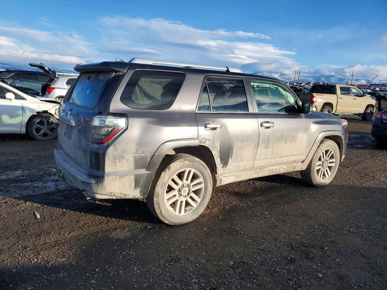 2017 Toyota 4Runner Sr5/Sr5 Premium - Фото 3