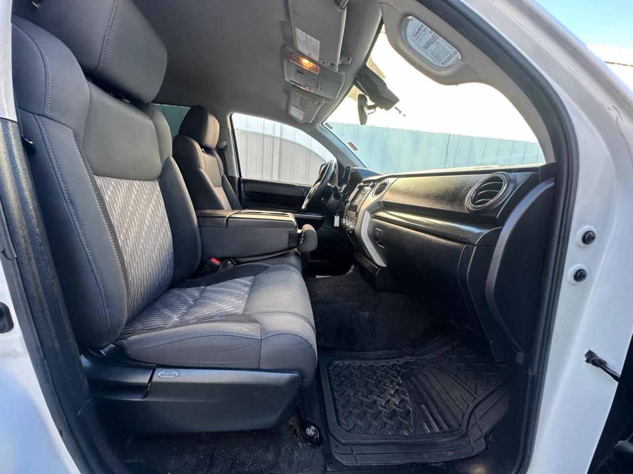 2020 Toyota Tundra Crewmax Sr5 - Image 5