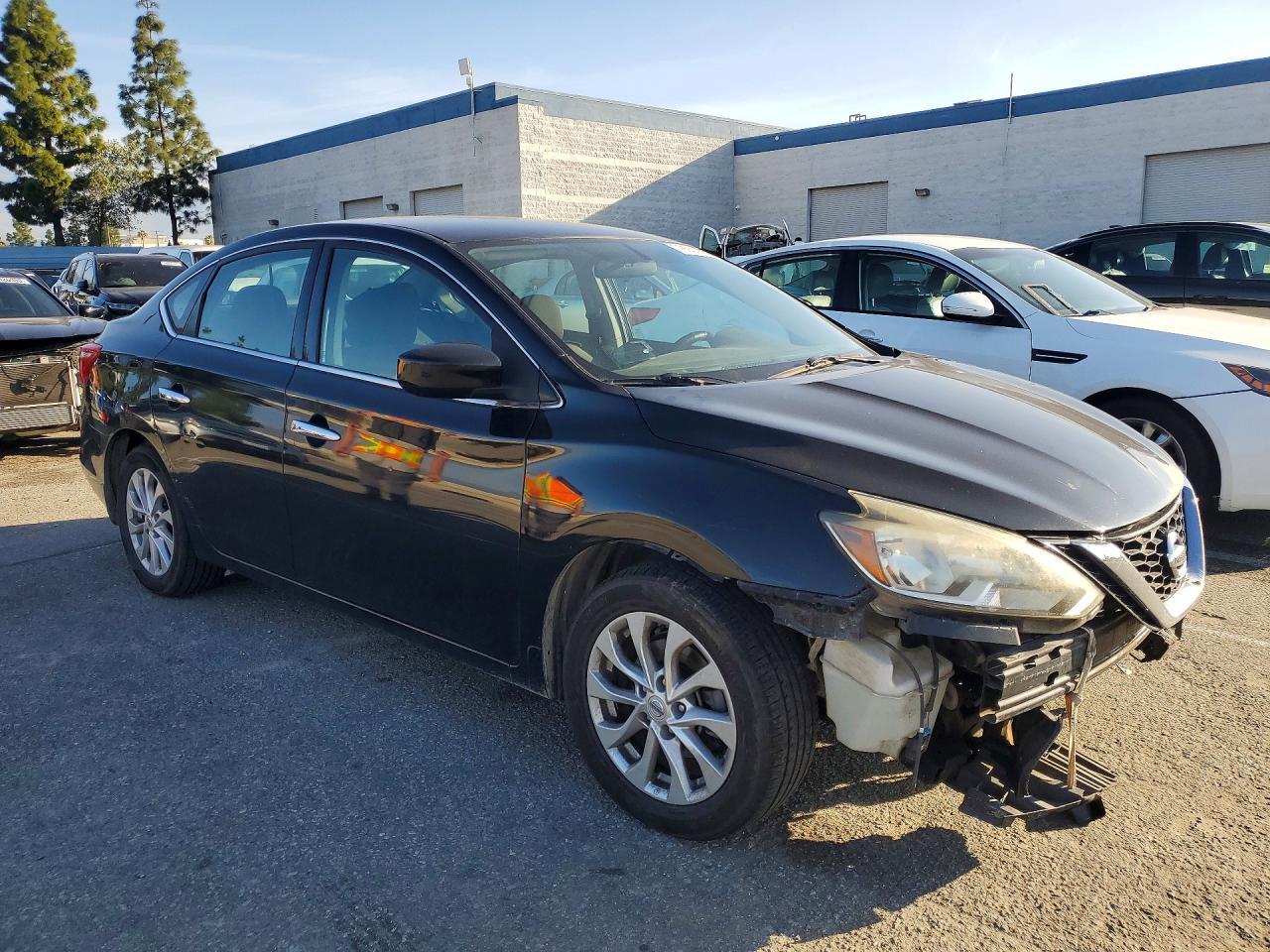 2018 Nissan Sentra Sv - Фото 4