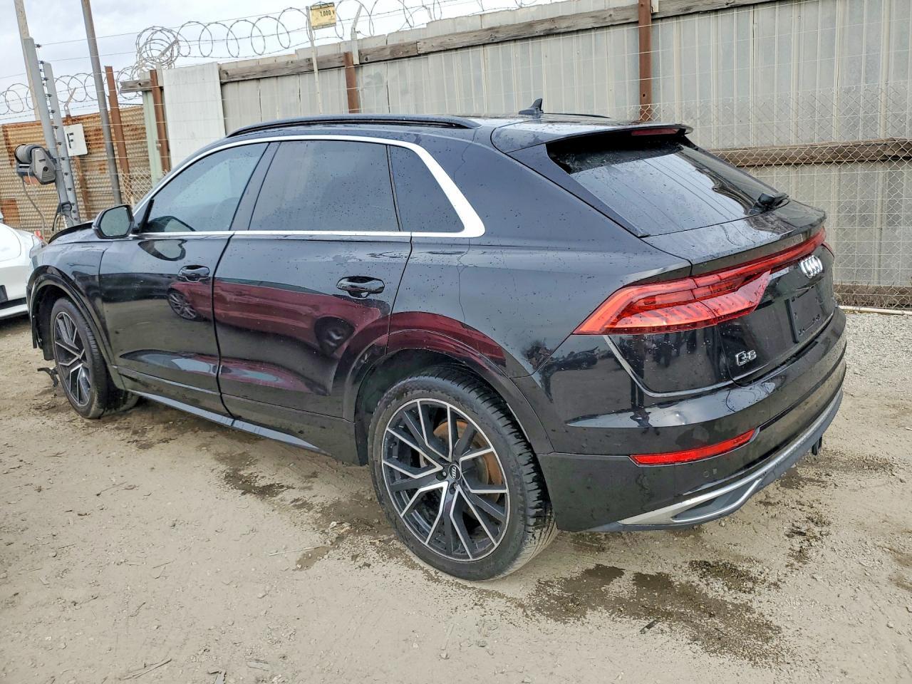 2019 Audi Q8 Premium - Фото 2