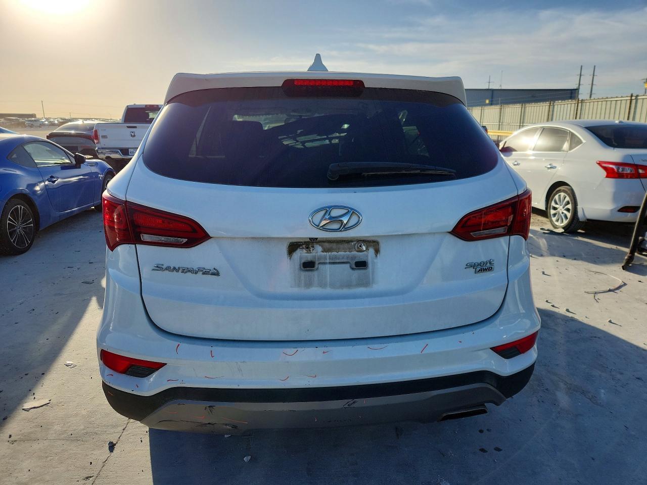 2017 Hyundai Santa Fe Sport 2.4L - Image 6