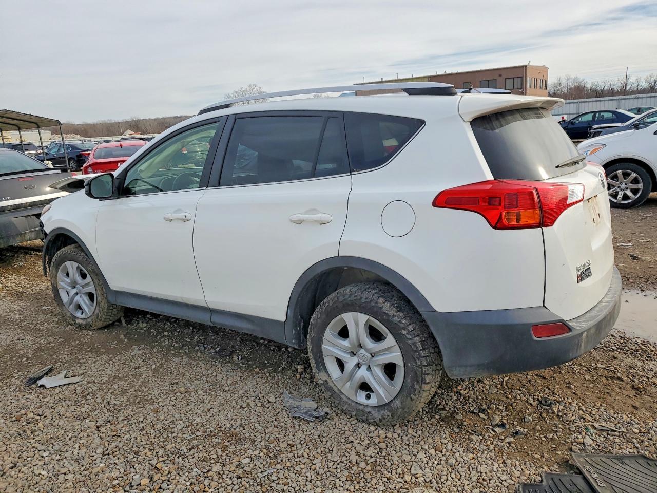 2015 Toyota Rav4 Le - Image 2