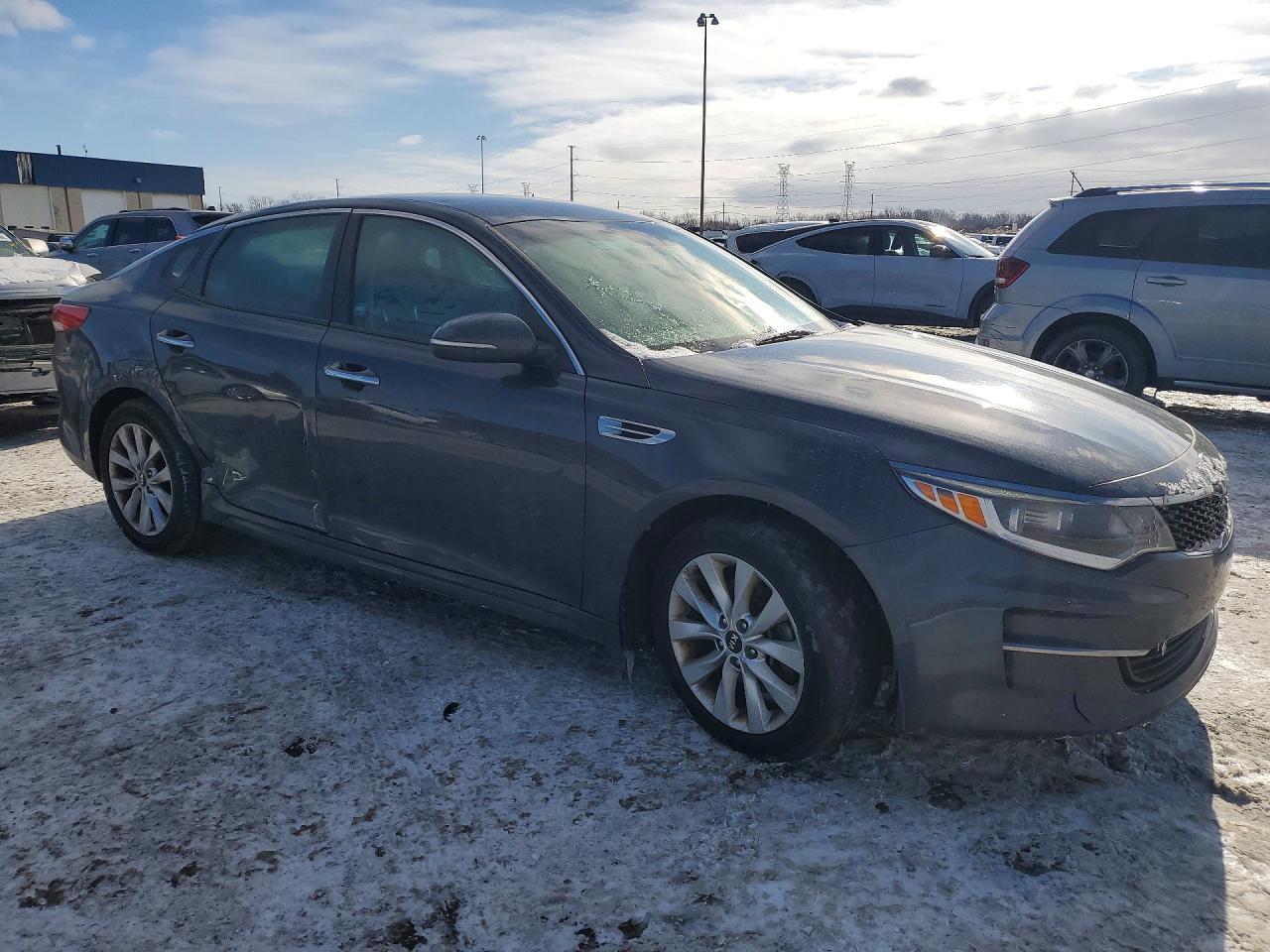 2017 Kia Optima Lx - Фото 4