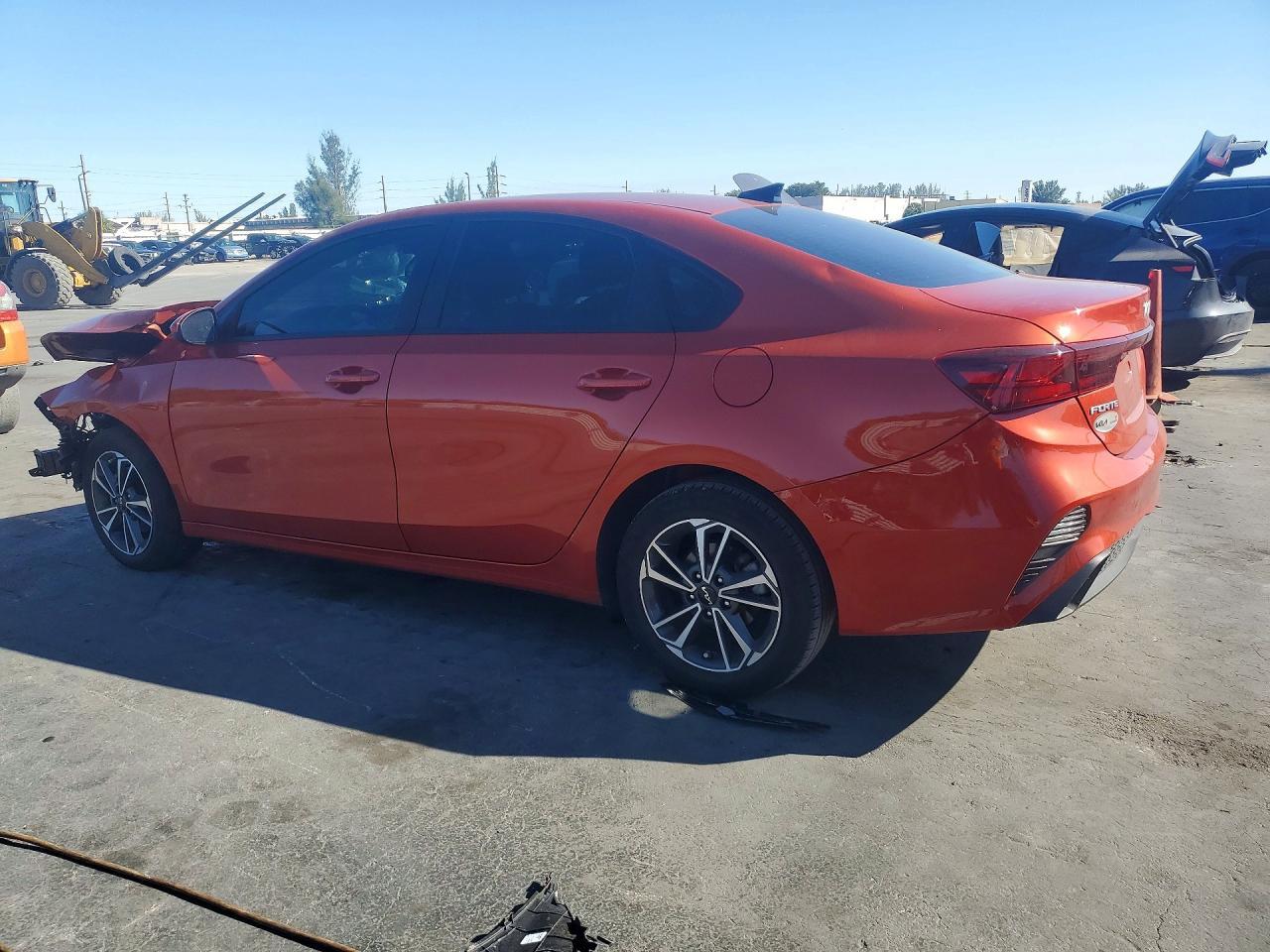 2023 Kia Forte Lx - Фото 2