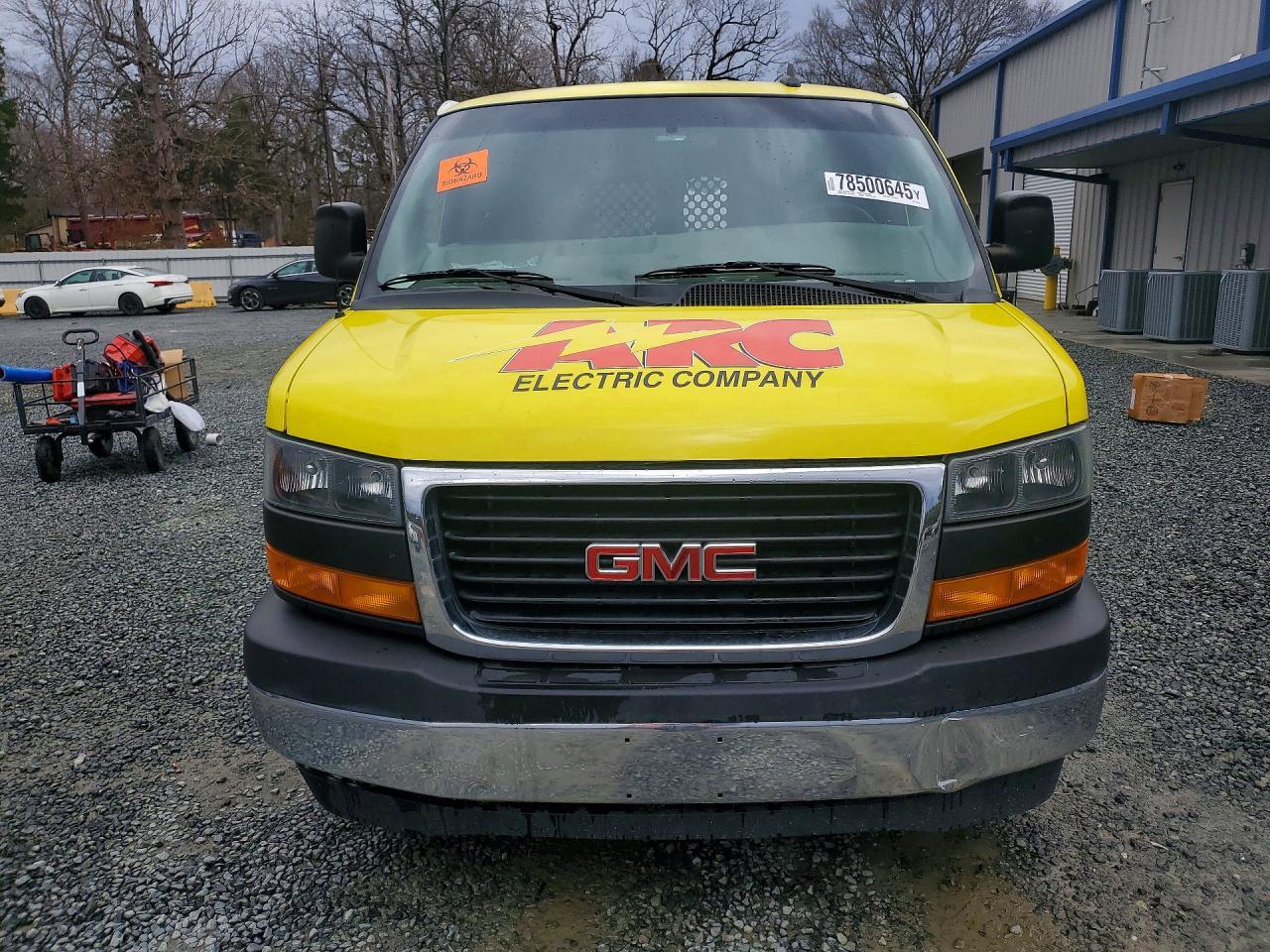 2022 GMC Savana 2500 Cargo Utility / Service Van - Фото 5