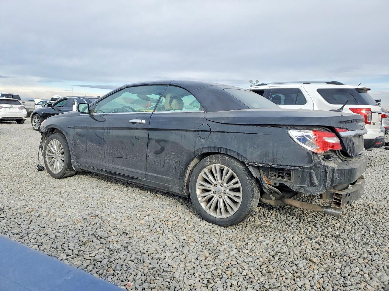 2011 Chrysler 200 Limited - Фото 2