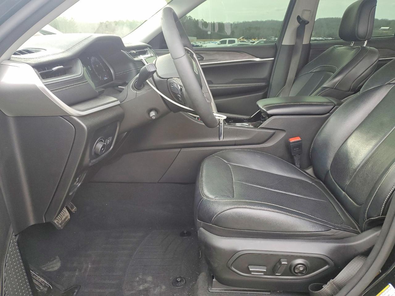 2023 Jeep Grand Cherokee Limited - Image 7