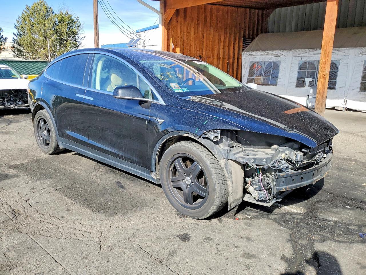 2016 Tesla Model X - Фото 4