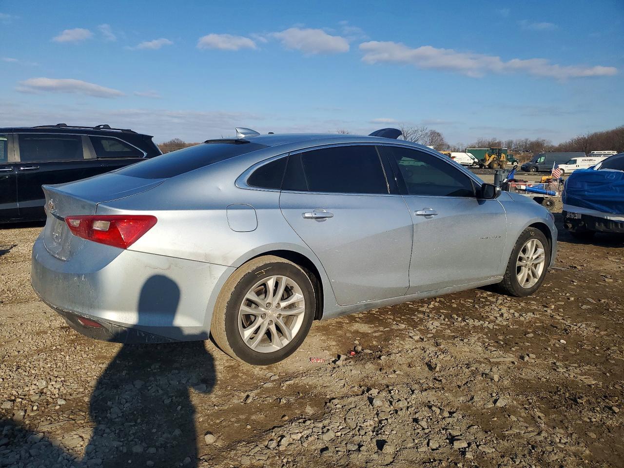 2018 Chevrolet Malibu Lt - Image 3