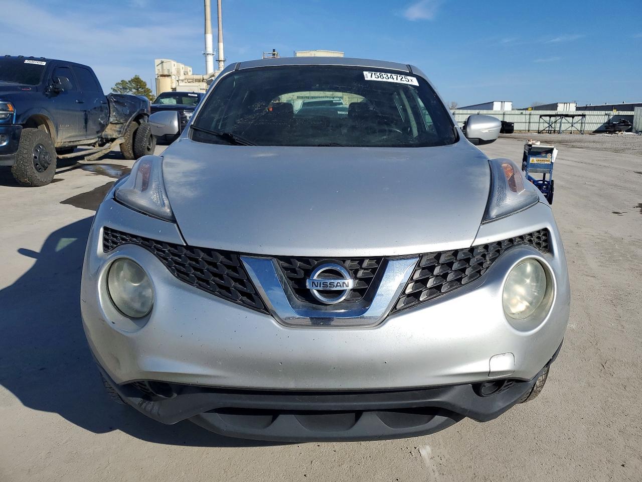 2015 Nissan Juke S - Фото 5