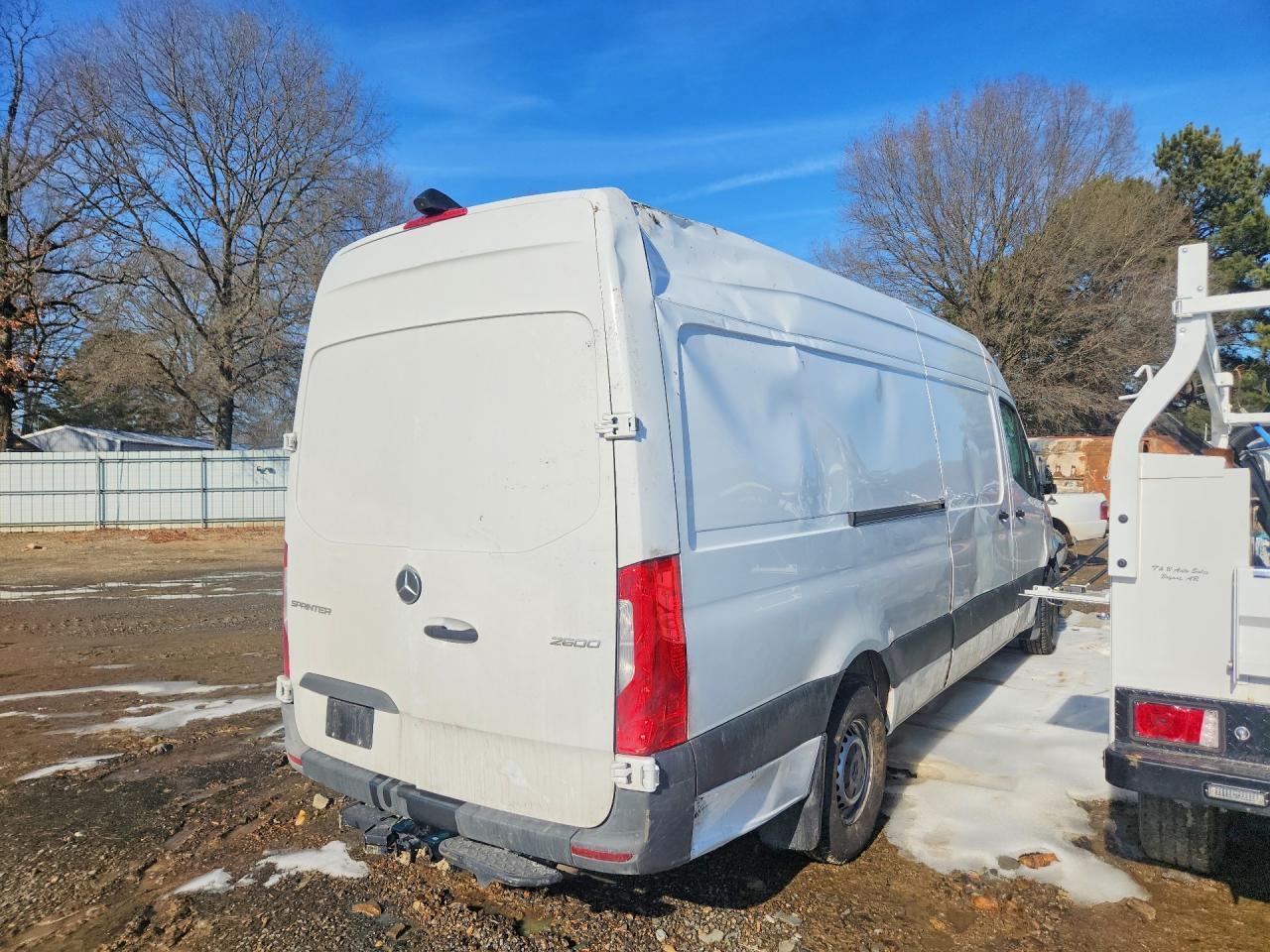 2023 Mercedes-Benz Sprinter 2500 - Фото 3