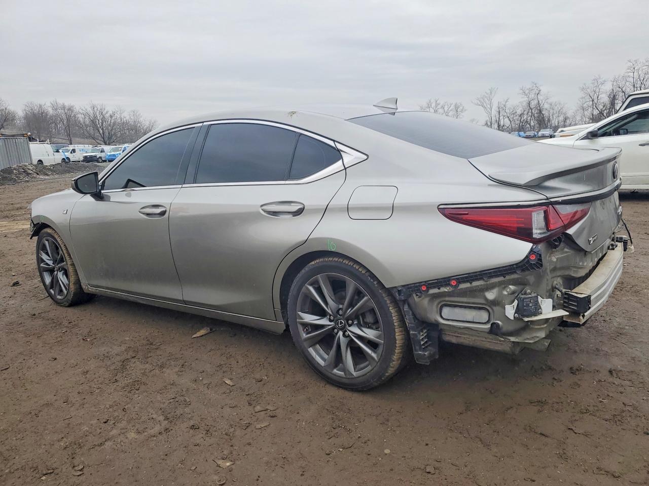 2020 Lexus Es 350 F Sport - Фото 2