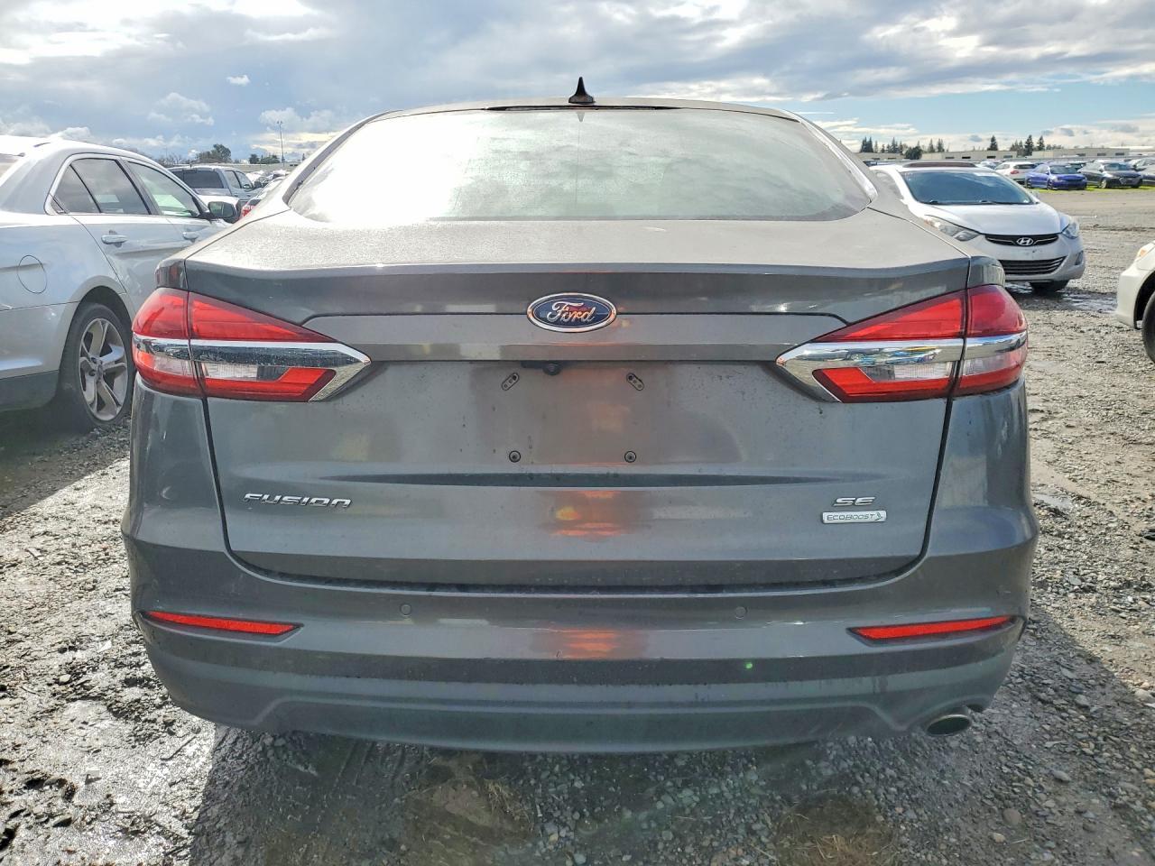 2020 Ford Fusion Se - Image 6