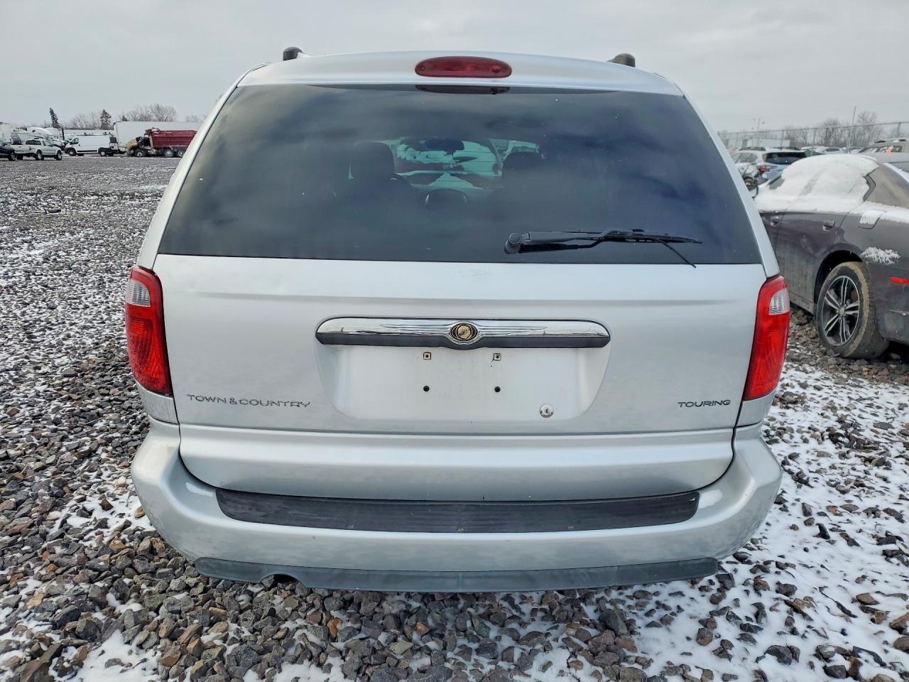 2005 Chrysler Town & Country Touring - Фото 6