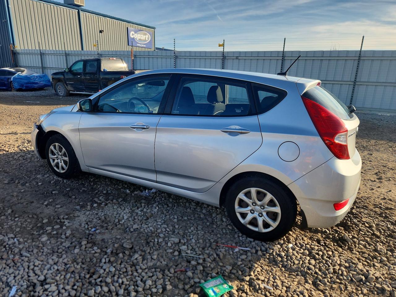 2012 Hyundai Accent Gls - Фото 2