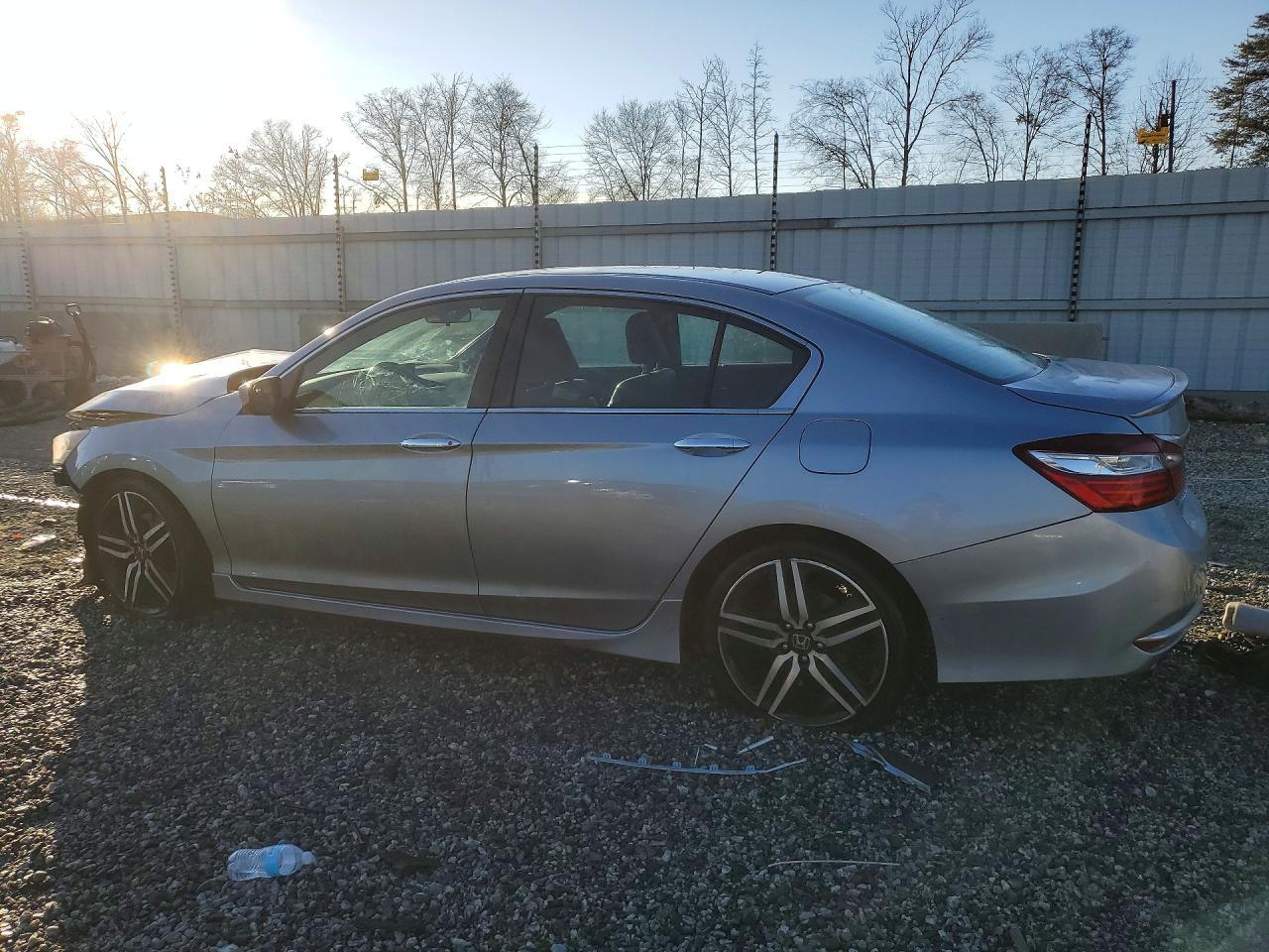 2017 Honda Accord Sport Special Edition - Фото 2