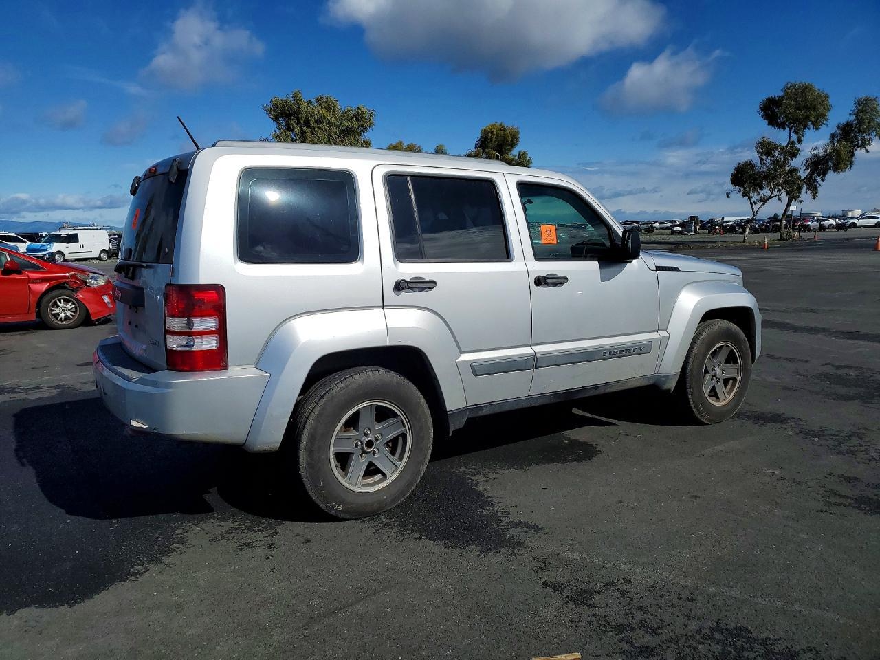 2008 Jeep Liberty Sport - Image 3
