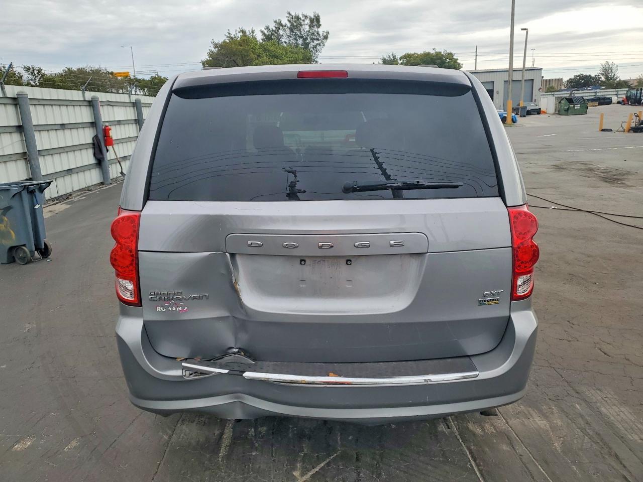 2015 Dodge Grand Caravan Sxt - Image 6