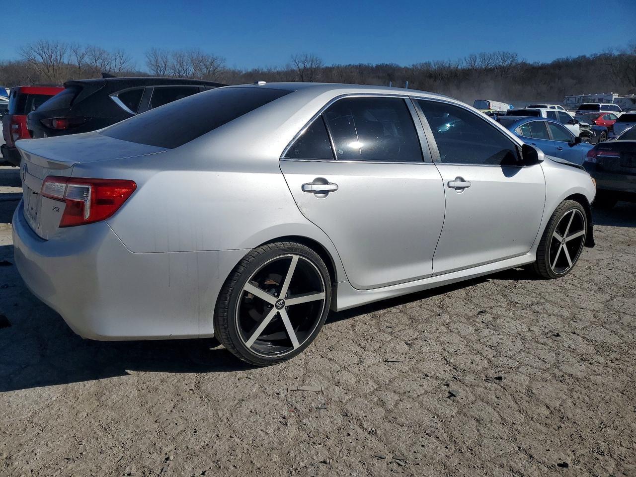 2014 Toyota Camry Se Sport - Фото 3