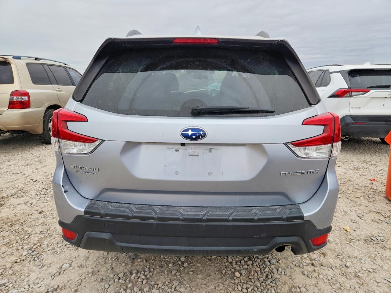 2019 Subaru Forester Premium - Image 6