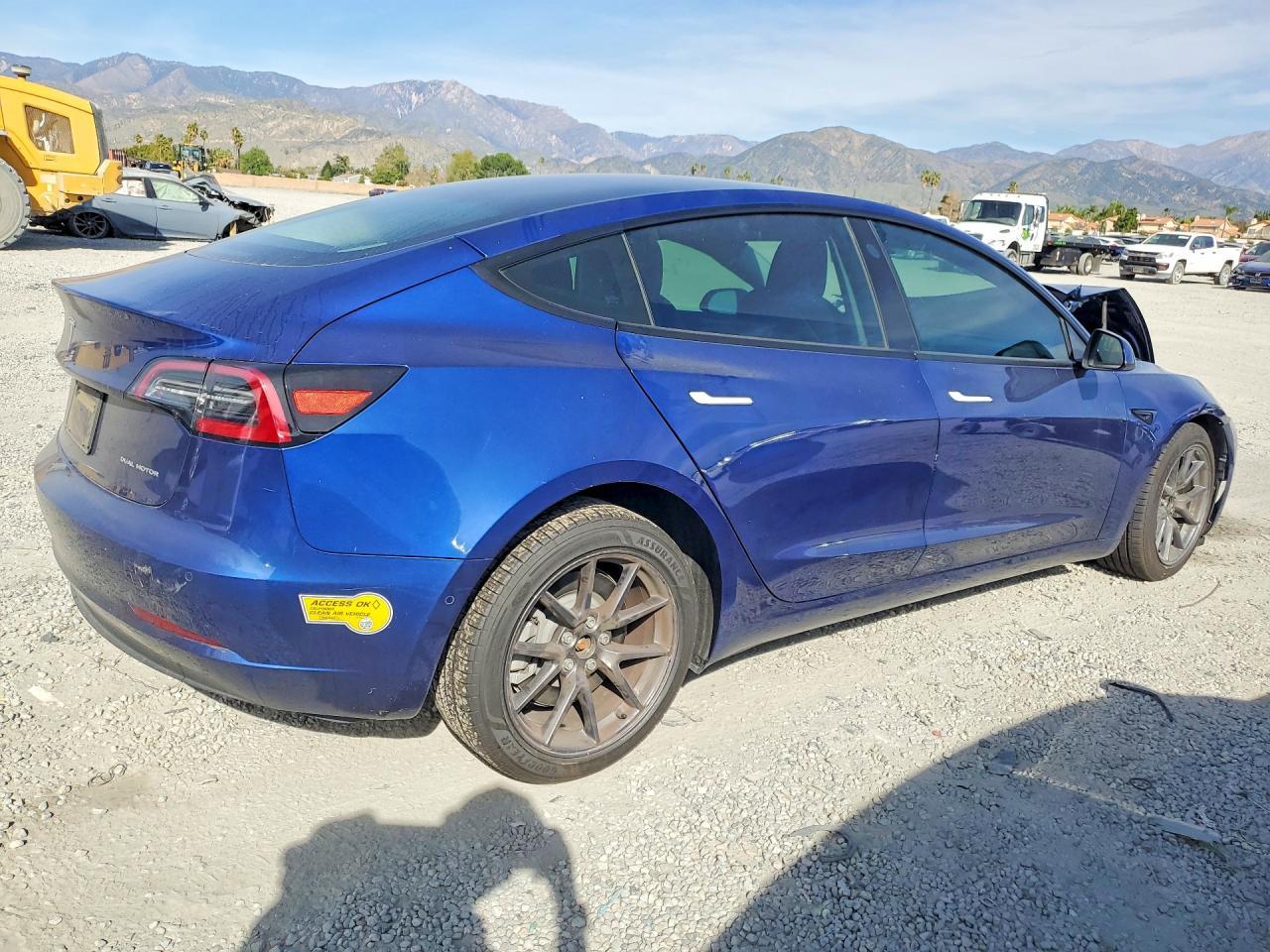 2021 Tesla Model 3 - Image 3