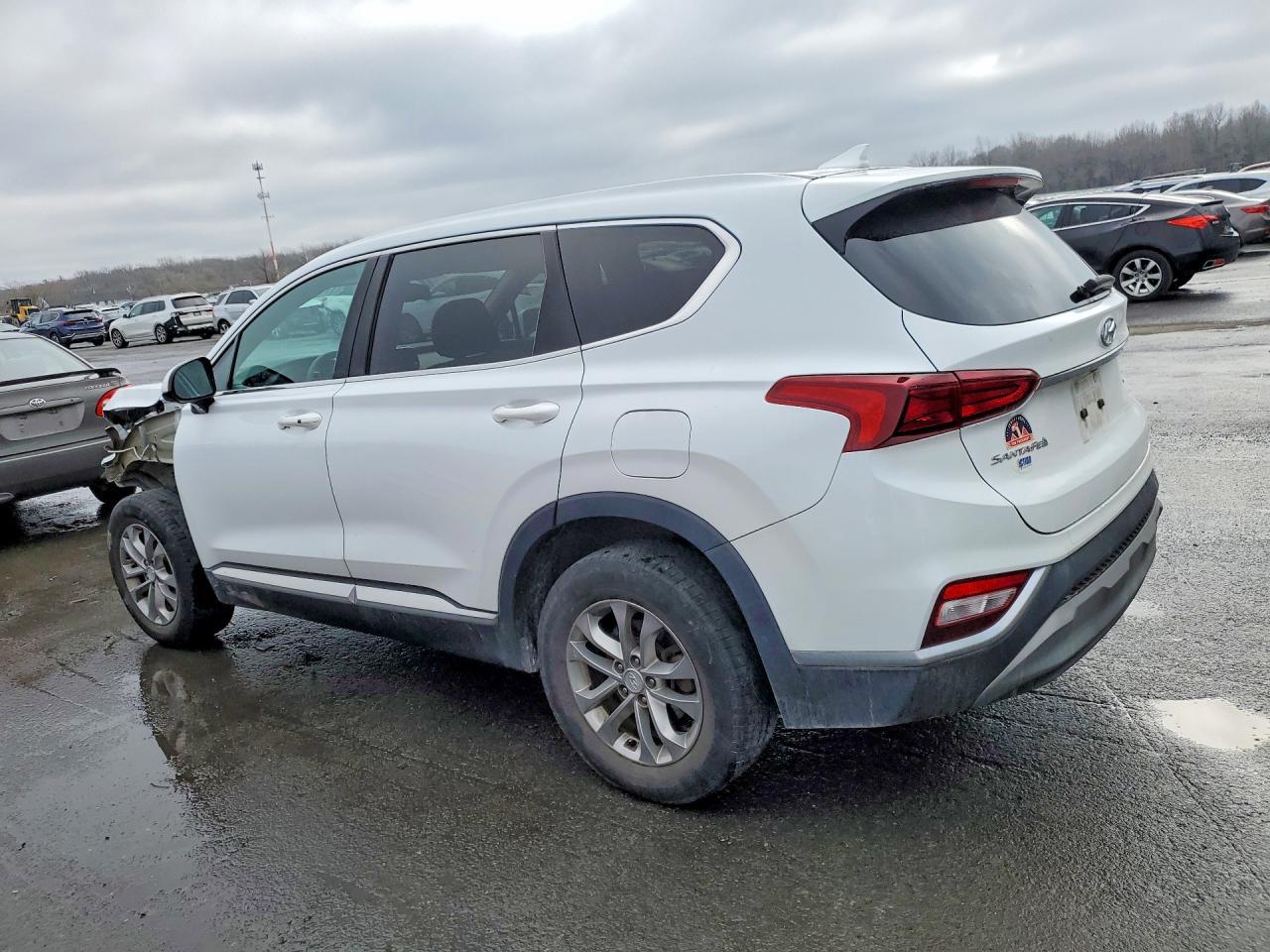 2020 Hyundai Santa Fe Sel - Фото 2