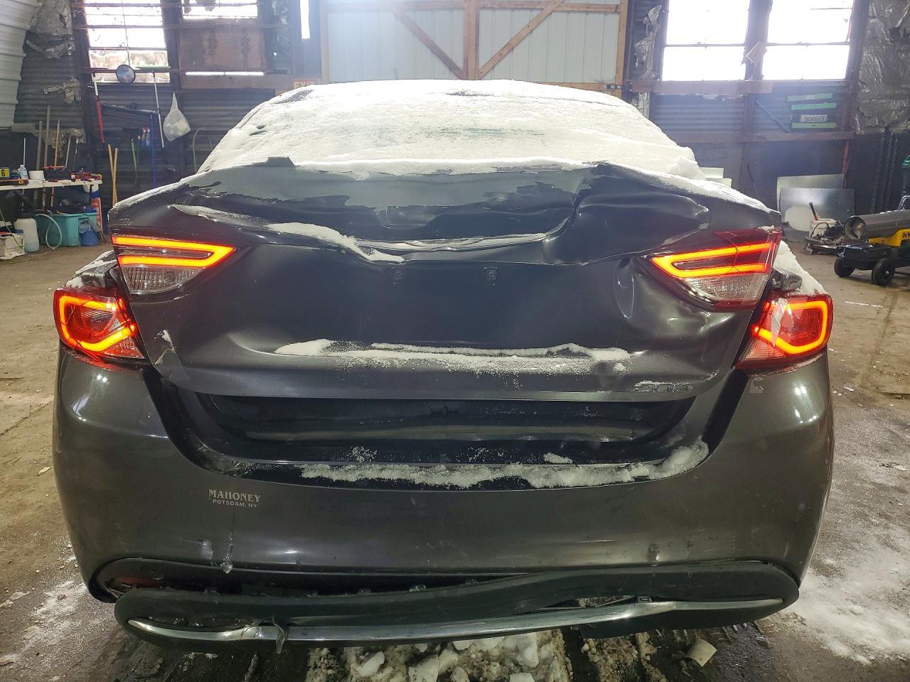 2015 Chrysler 200 Limited - Фото 6