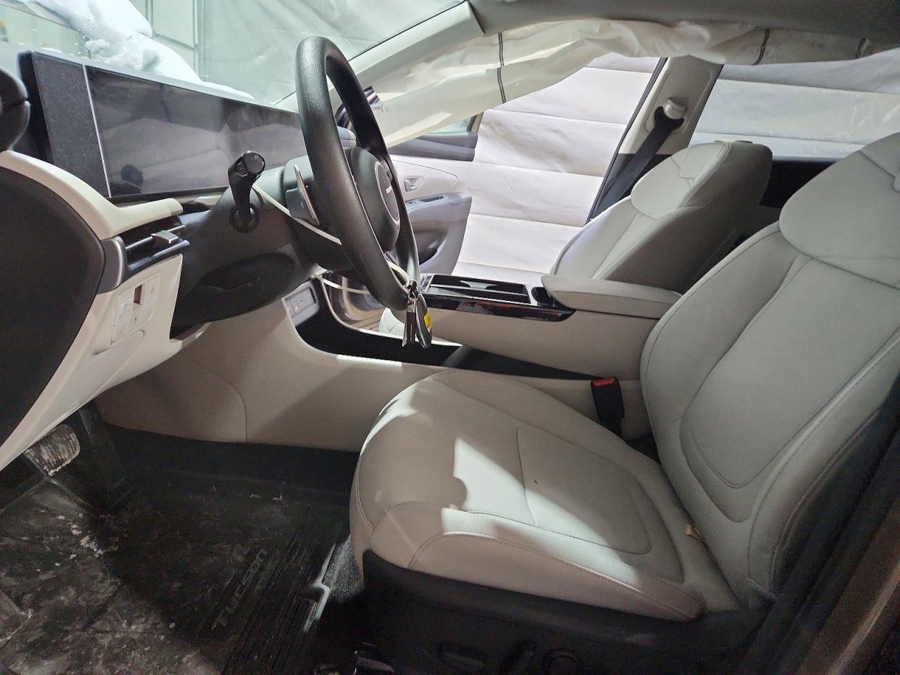 2025 Hyundai Tucson - Image 7