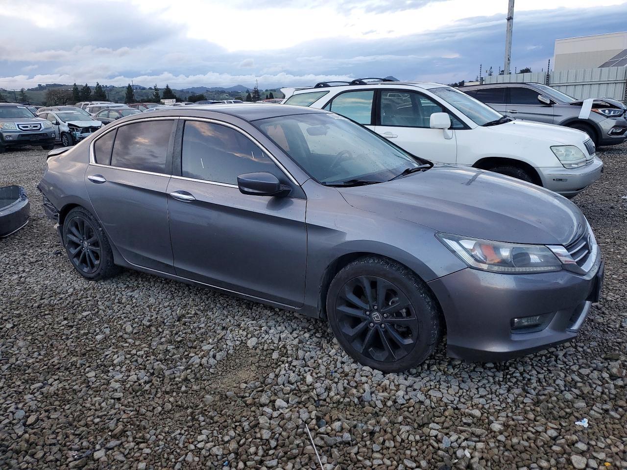 2014 Honda Accord Sport - Image 4