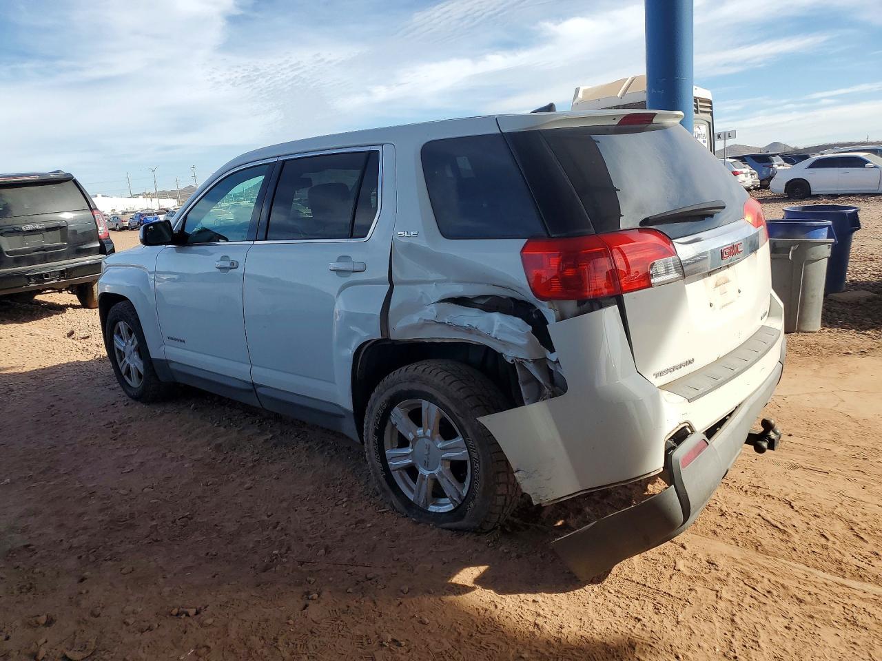 2014 GMC Terrain - Image 2