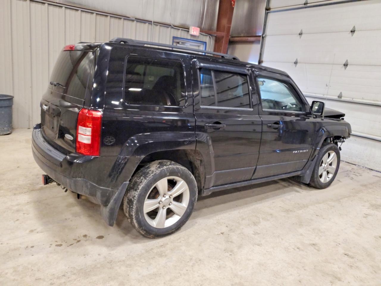 2015 Jeep Patriot Latitude - Фото 3