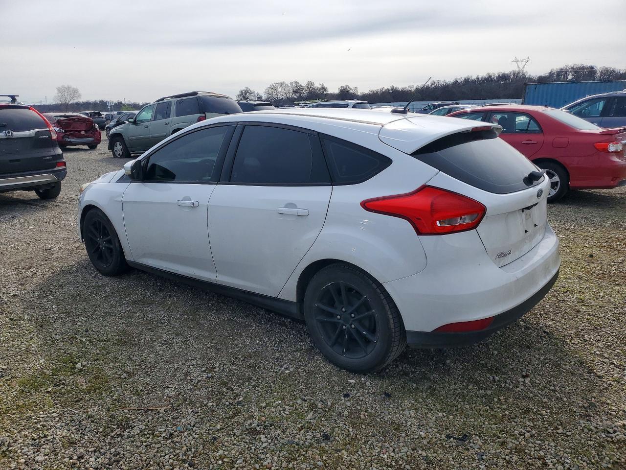2015 Ford Focus Se - Фото 2